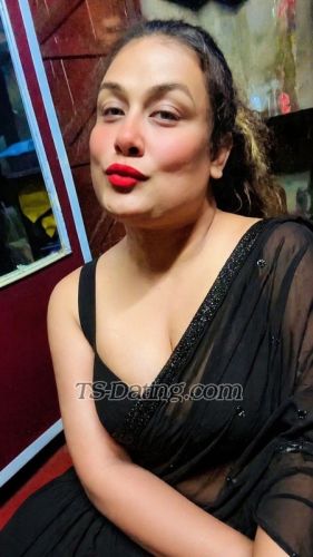 trans girl Nataashaa 7200891