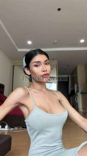 trans girl Natty1000 0210330