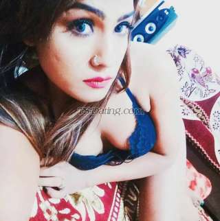 trans girl NaughtyNisha 8645199