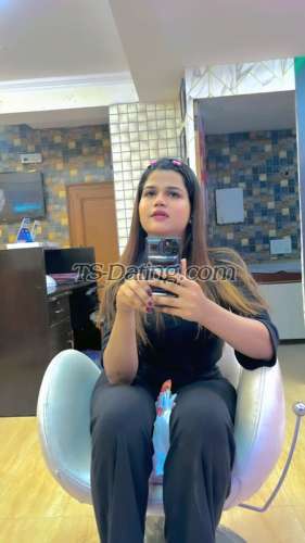 trans girl Naughtylipsha 1962605