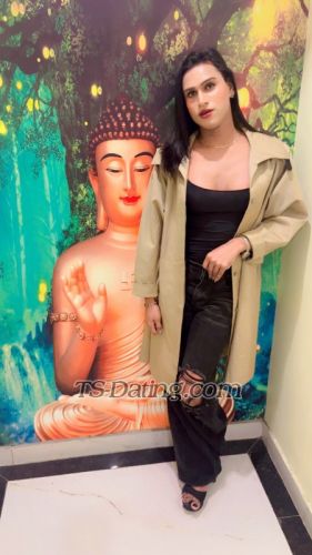 trans girl Nayrasexy 8147124