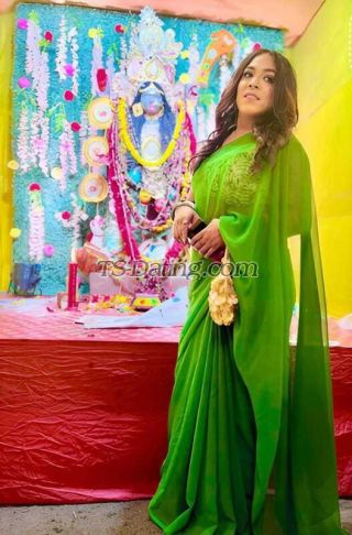 trans girl Neharoy 9833107