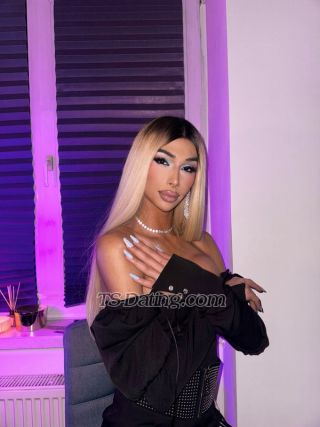 trans girl Nehir 8836826