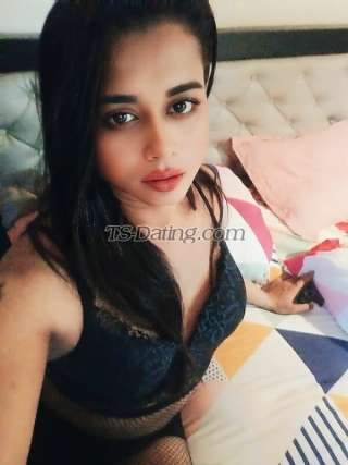 trans girl NiaLove 1879629