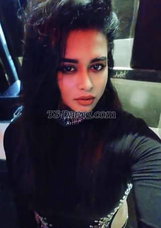 trans girl NiaLove 1941401