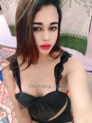 trans girl NiaLove 2960761