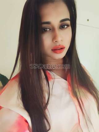 trans girl NiaLove 8126566