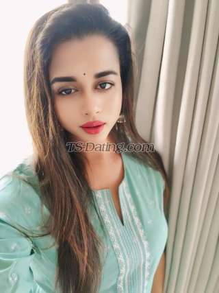 trans girl NiaLove 8915275