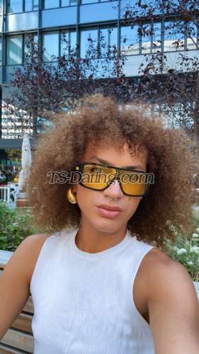 trans girl Nicol1 6060026