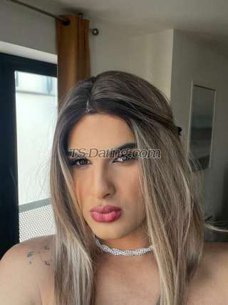 trans girl Nicolleblond 7660413
