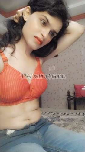 trans girl Nidabutt 7382727