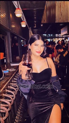 trans girl Niharikaa 5625495