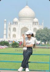 Niikki Gurgaon Haryan Transex hey  hania  here i am TRANSSEXUAL who loves to play and work
with all you horny people. The world of sex fascinates
me!My calm and friendly personality will put you
at ease from the moment we meet,let me help you bring out
your wildest fantasies. I am always ready to offer great
pleasure and satisfaction to all my clients!For a
real relaxing time, I offer the following services.Greek ,
Girlfriend experience, oral, fetish and many more so for any
other extras you desire please ask me. I am a pre op Trans
and fully functional!!!Very Passionate, easygoing,
First timers are more than WELCOME.Respect between
me and and my clients is essential!Come over and
join me in my very comfortable and discreet
premise.Feel free to call me at any time private
numbers will be ignoredI look forward to meeting
you!NO BAREBACK SAFESEX IS A MUST...
😘😘😘😘Limited days
only.... Book me now 😘😘😘😘
