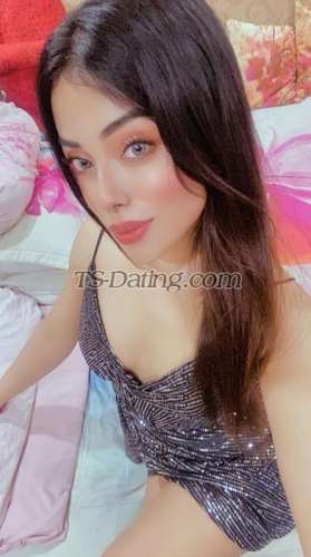 trans girl NikkiRoy 0798322