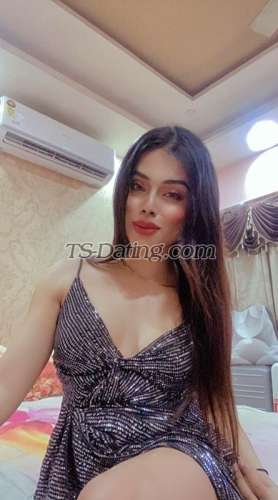 trans girl NikkiRoy 0798347