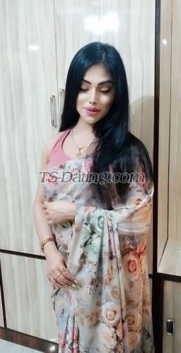 trans girl NikkiRoy 1649541