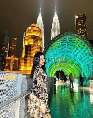 trans girl NikkiRoy 2216111