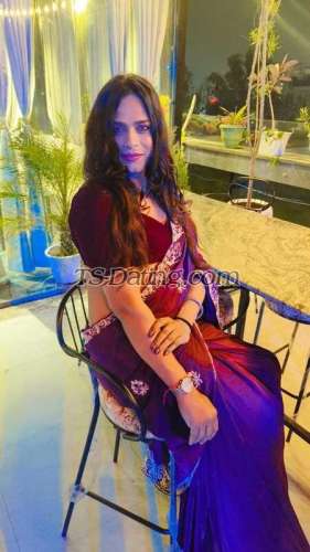 trans girl Nisha896 0698880