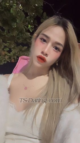 trans girl Noeylin00 4307346