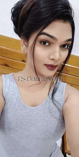 trans girl Noorik 0766317