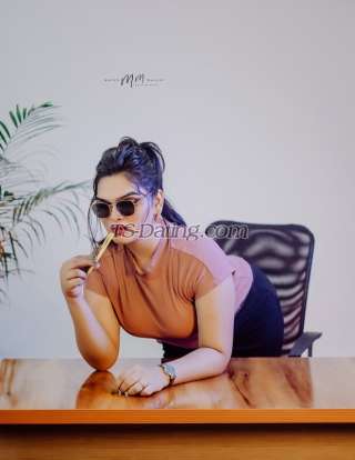 trans girl Noorik 1044012