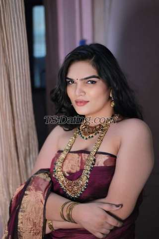 trans girl Noorik 1611222