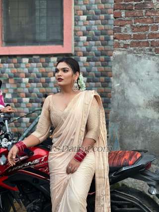 trans girl Noorik 2553841