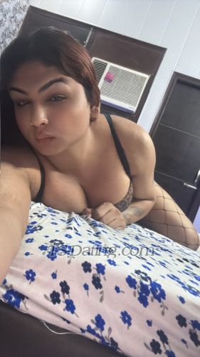 trans girl Normiarora 0322546