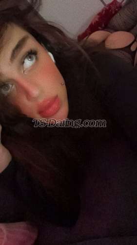 trans girl Nours 2771655