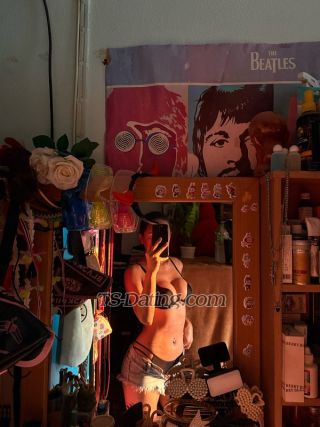 trans girl NueyNuey789 1037051