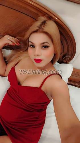 trans girl NyshaSharma 4481023