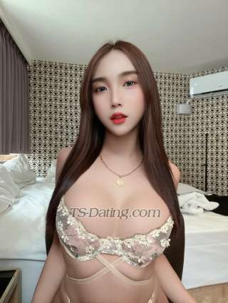 trans girl ninaelenzano 2205900