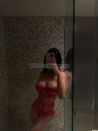 trans girl ninaelenzano 6567067