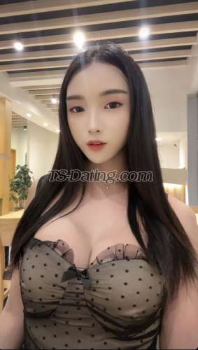 trans girl ninaelenzano 8068476