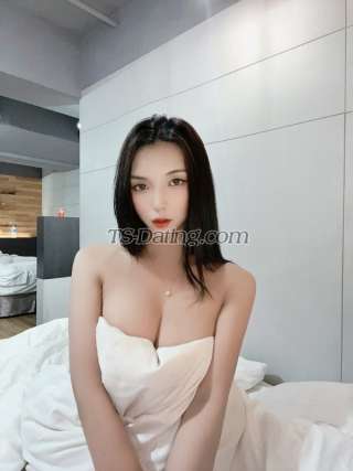 trans girl ninaelenzano 8392065