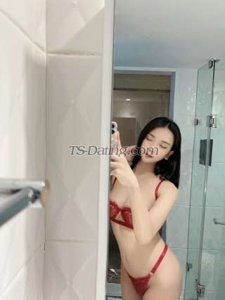 trans girl ninaelenzano 8708188