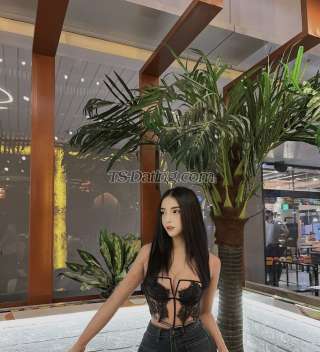 trans girl ninaelenzano 9548872