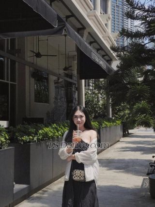 trans girl nunthaya 9078011