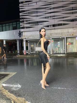 trans girl Omie1998 6782363