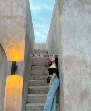 trans girl Osaveang 8663781