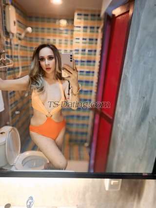 trans girl PIZZALadyboy 1497222