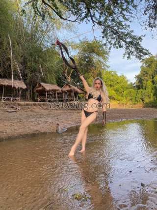 trans girl PIZZALadyboy 3750105