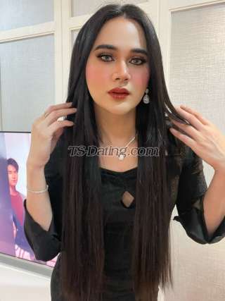 trans girl Parasohot 1713587