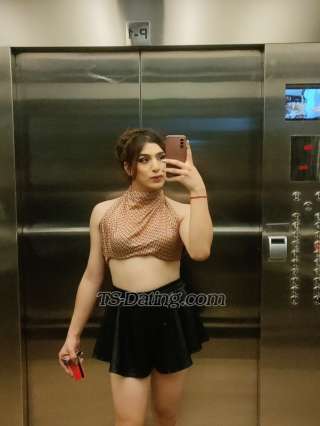 trans girl Pariiiss 9553087