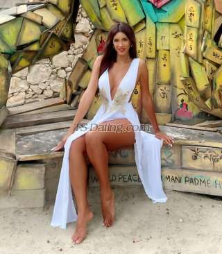 trans girl ParisSuarez 8372144