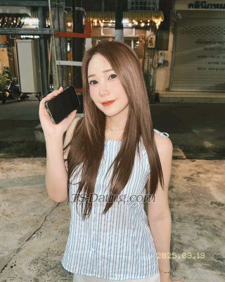 trans girl Partylim 8384077