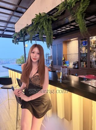 trans girl Partylim 9728472