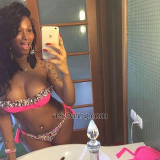 trans girl Paulabombom 5559526