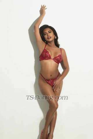 trans girl PaulinaEvans 0591150