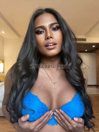 trans girl PaulinaEvans 5827979